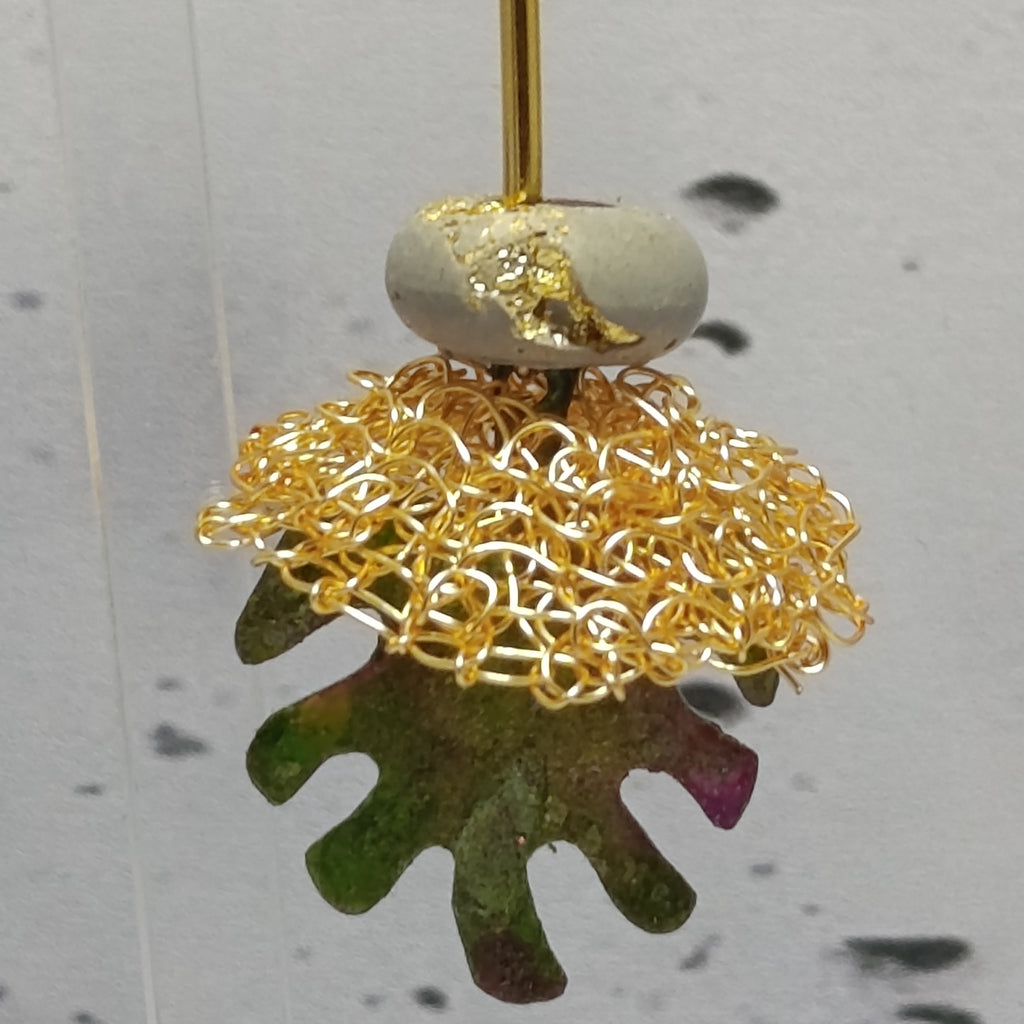 Boucles d’oreilles Oxydia – Béton, Laiton Oxydé & Fil Doré Une Lueur de Bonheur