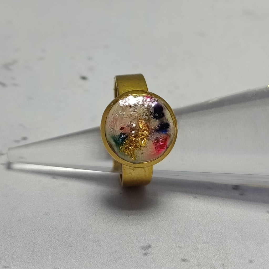 Bague Pastille – Béton & Feuilles de couleurs Une Lueur de Bonheur