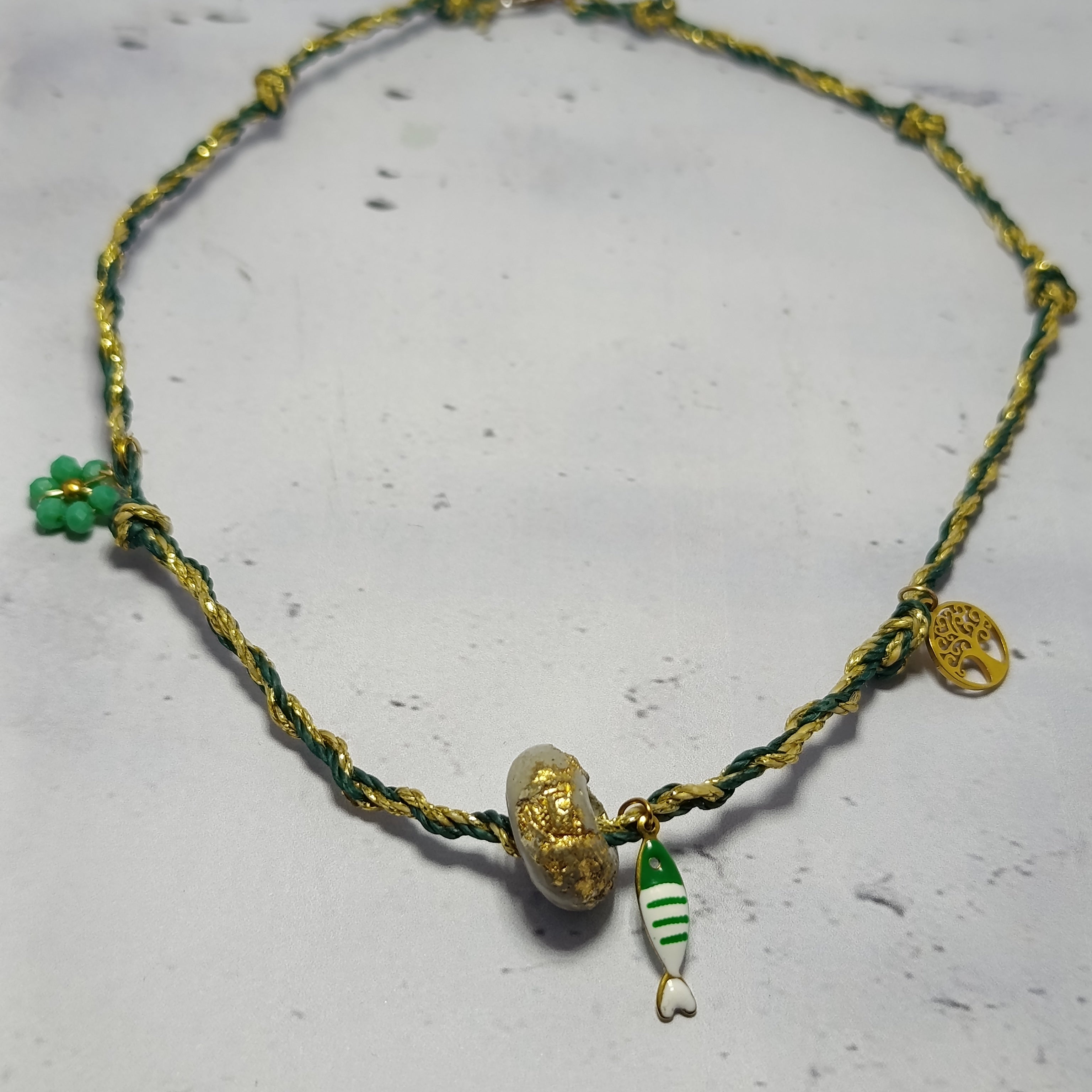 Collier Harmonie Dorée – Nature & Symboles Une Lueur de Bonheur