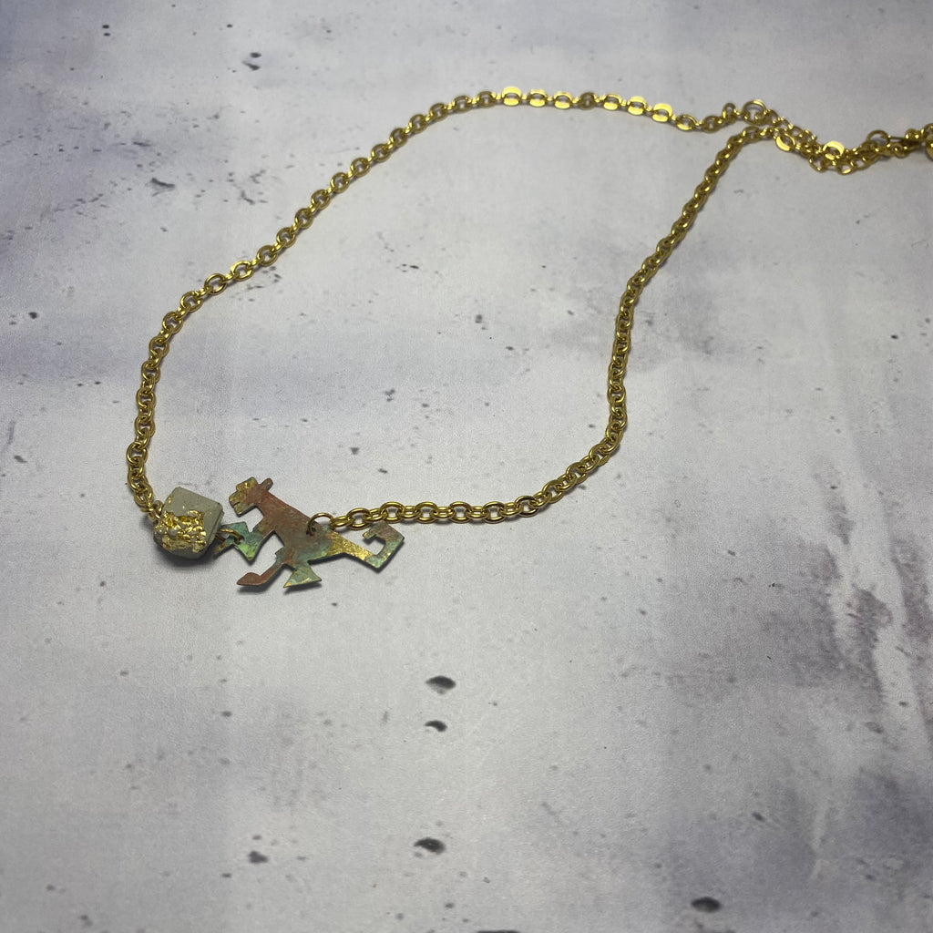 Collier MonkeyLove – Laiton et béton incrustée de feuille d'or