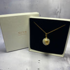 Collier Brut Or – Perle béton et feuilles d’or
