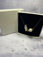 Collier PinguiLove – Pendentif en laiton & perle béton