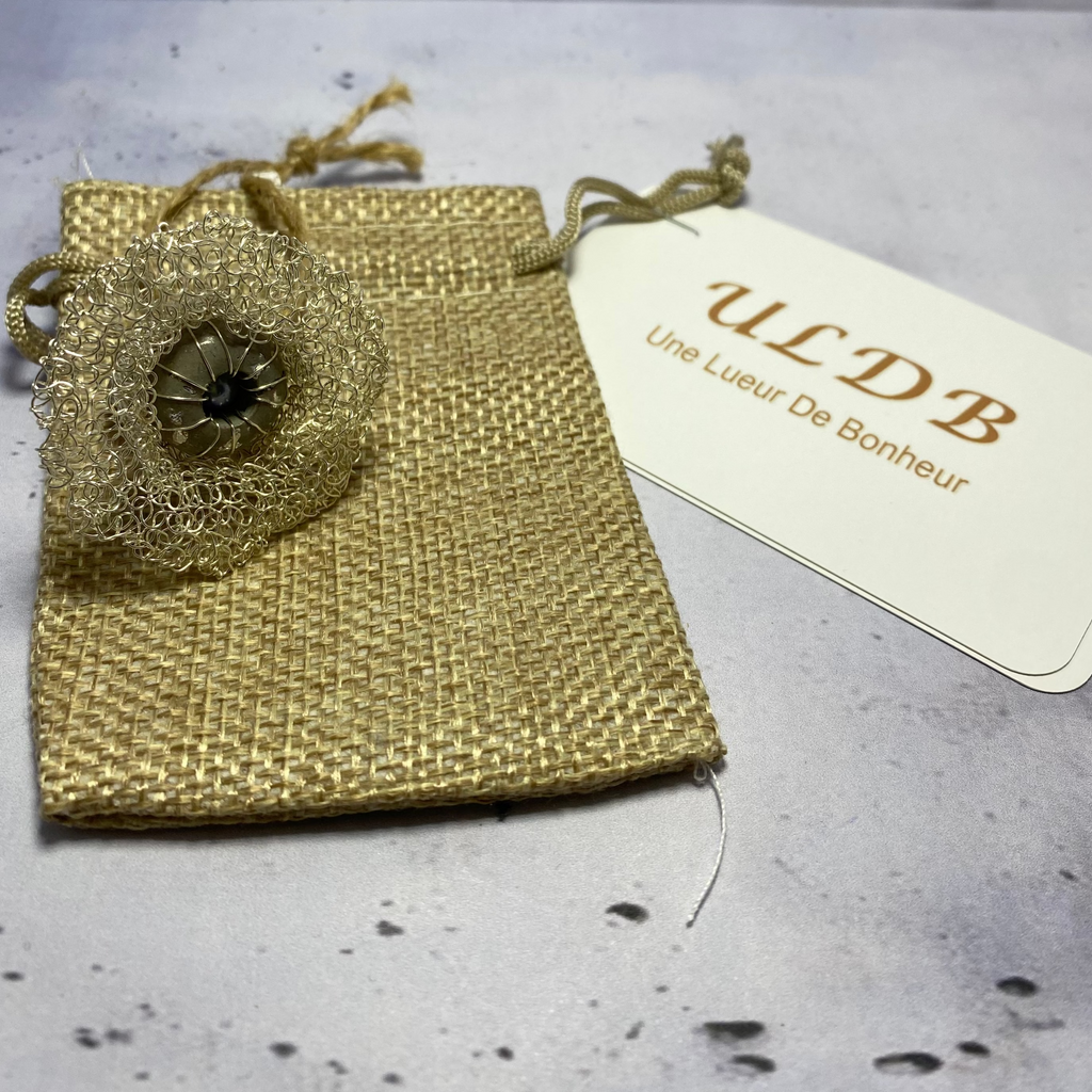 Bague Floralis – Béton & Fil métalique argent Une Lueur de Bonheur