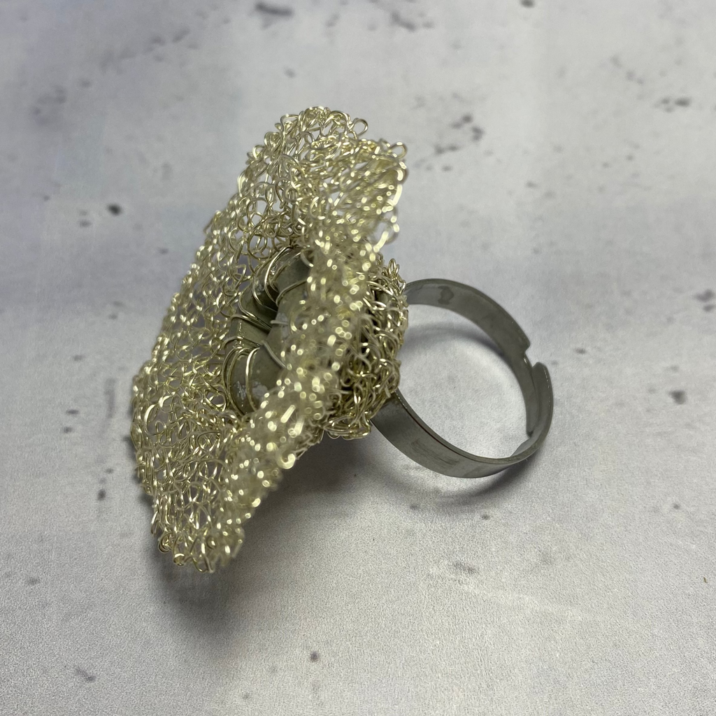 Bague Floralis – Béton & Fil métalique argent Une Lueur de Bonheur